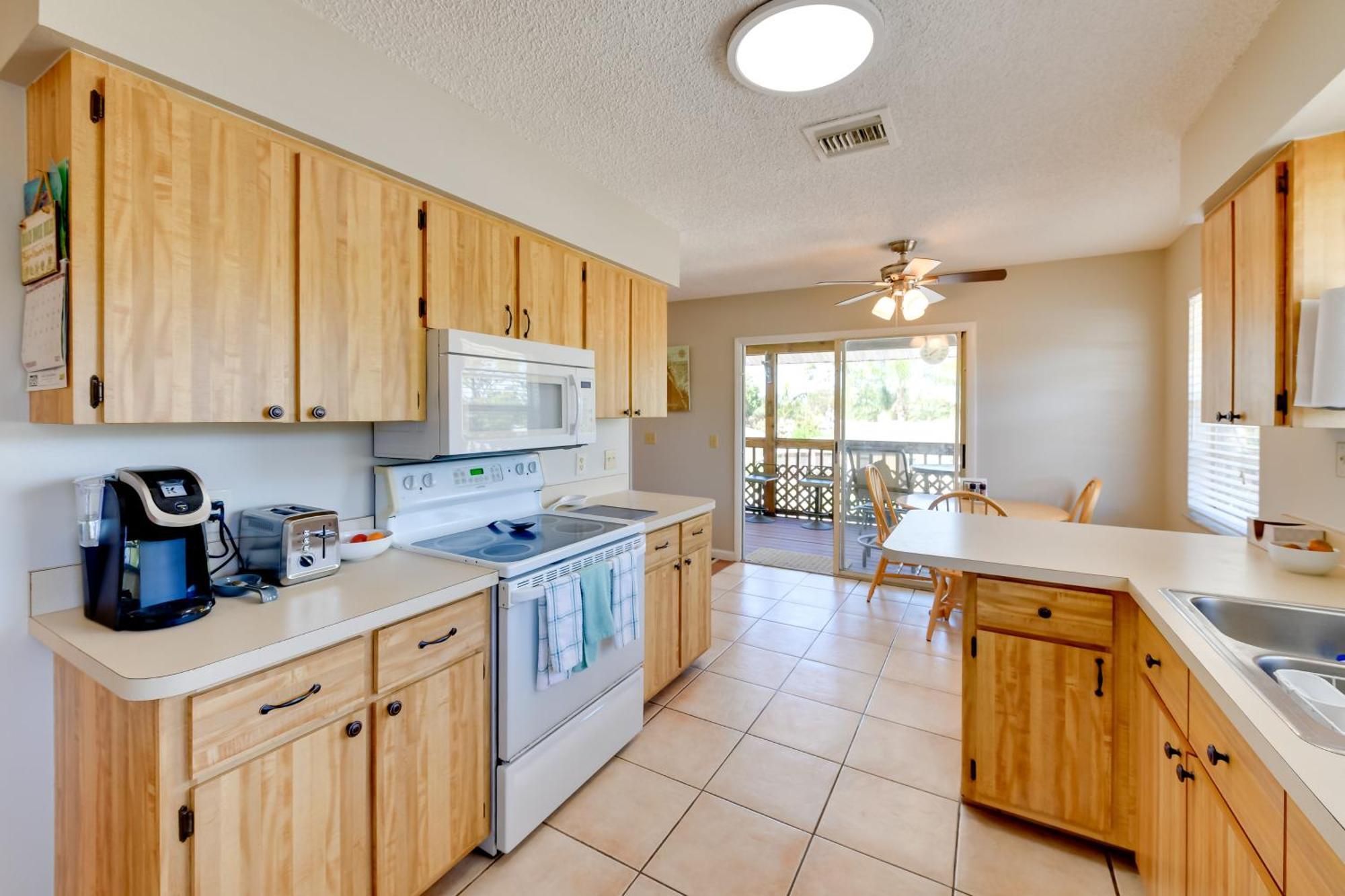 Coastal Oasis With Shared Pool, 2 Mi To Beach! Englewood Bagian luar foto