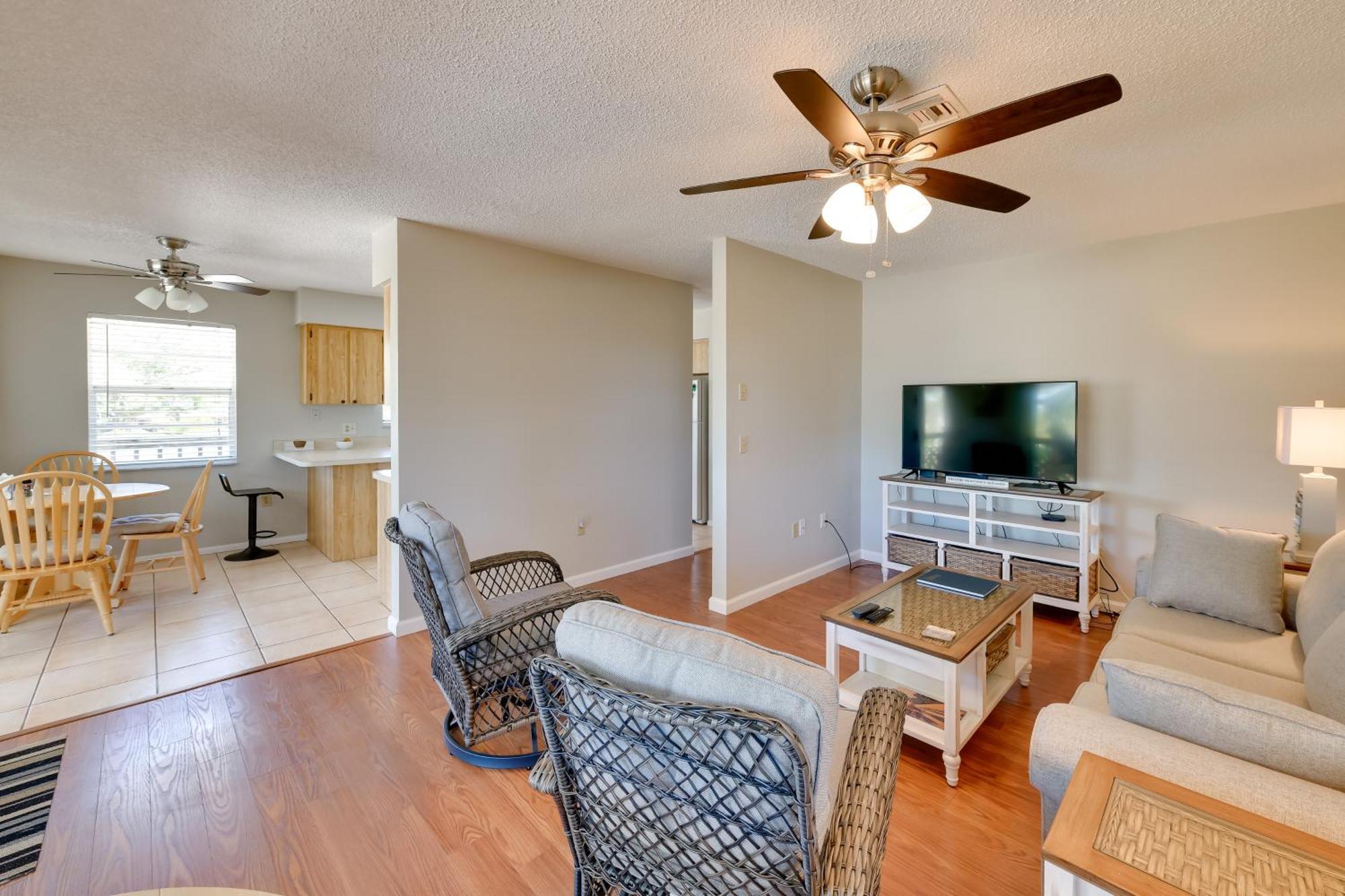 Coastal Oasis With Shared Pool, 2 Mi To Beach! Englewood Bagian luar foto