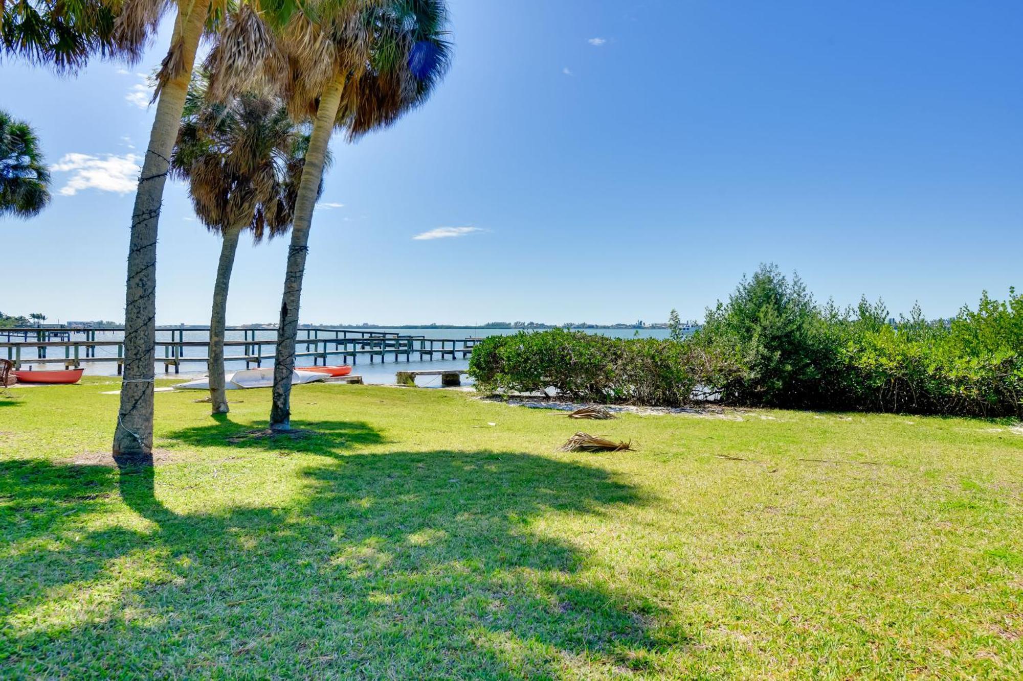 Coastal Oasis With Shared Pool, 2 Mi To Beach! Englewood Bagian luar foto