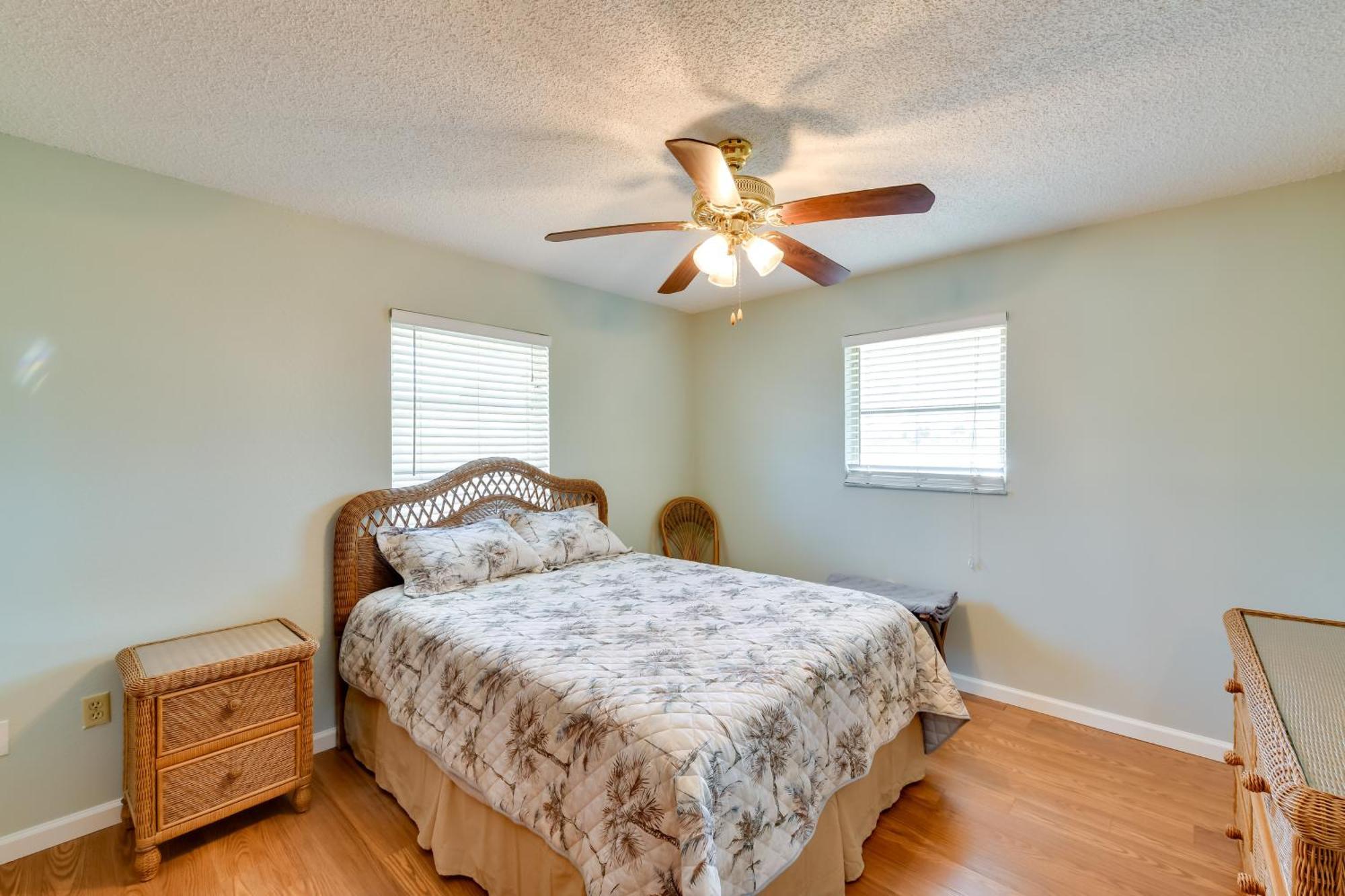 Coastal Oasis With Shared Pool, 2 Mi To Beach! Englewood Bagian luar foto