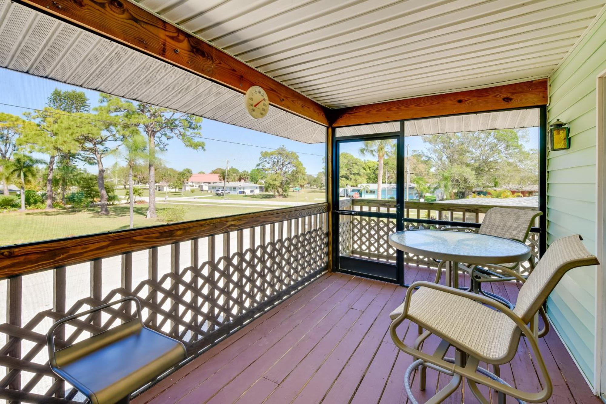 Coastal Oasis With Shared Pool, 2 Mi To Beach! Englewood Bagian luar foto